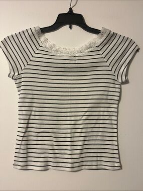 Art Class Striped Lace-Trim Short Sleeve Top - White/Black